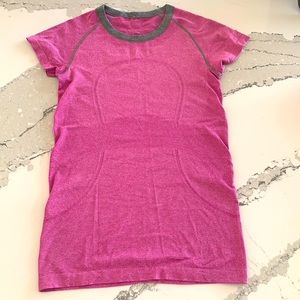 Women’s Swiftly Tech short sleeve tee - size 8